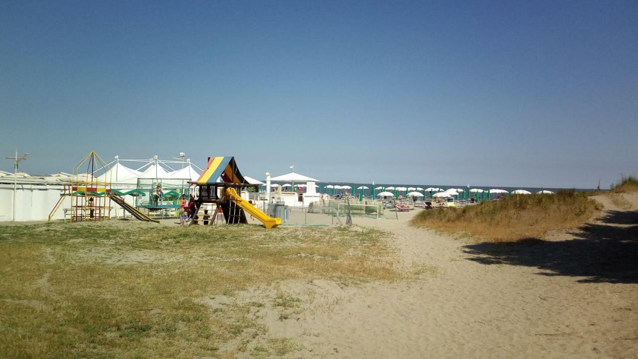Mare Pineta Apartment Лидо ди Волано Екстериор снимка